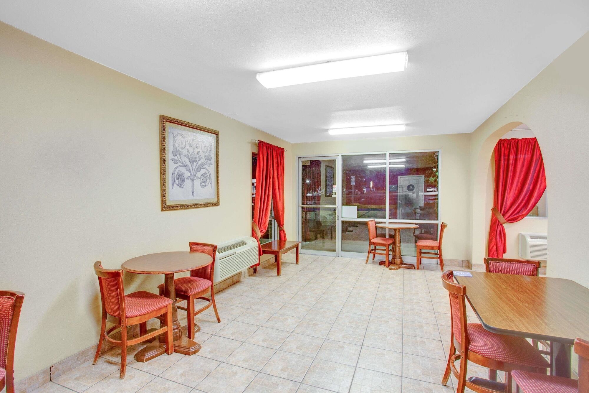 Baymont By Wyndham Coalinga Villa Exterior photo